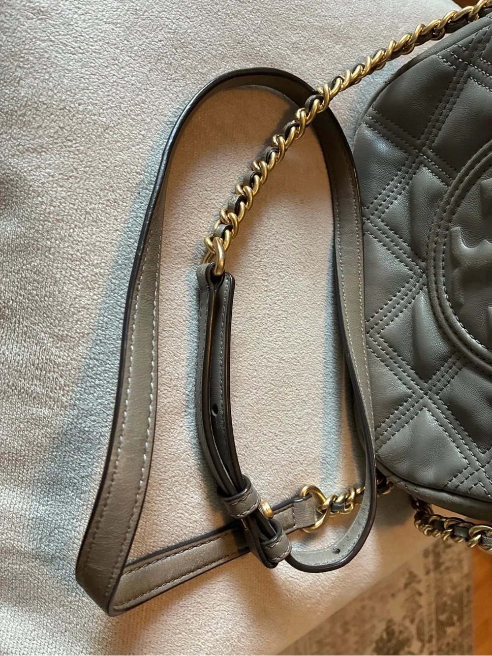 Tory Burch crossbody free neutral